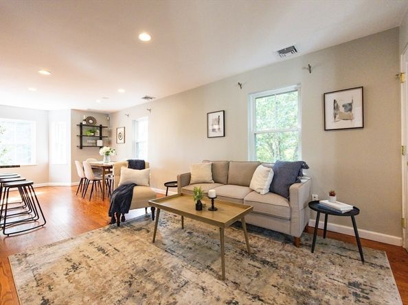 137-139 Thorndike St 2, Arlington MA 02474