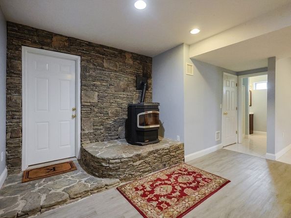 9 Hillside Avenue, Milford MA 01757