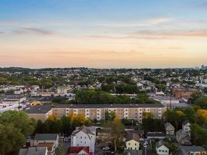 30 Franklin St 105, Malden MA 02148