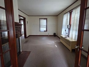 33 Carlisle St, Worcester MA 01602