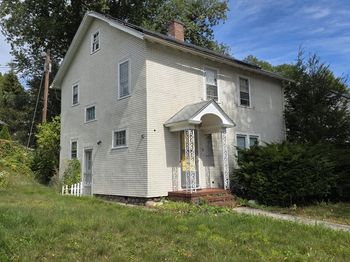 33 Carlisle St