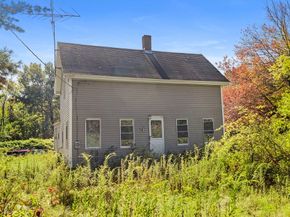 1212 Southbridge Rd, Warren MA 01083