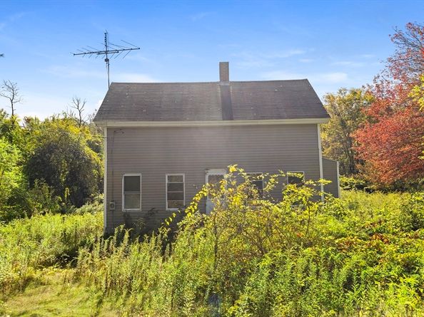 1212 Southbridge Rd, Warren MA 01083