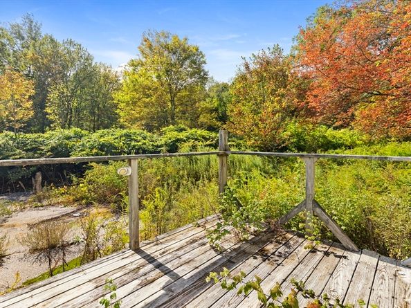 1212 Southbridge Rd, Warren MA 01083