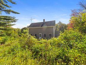 1212 Southbridge Rd, Warren MA 01083