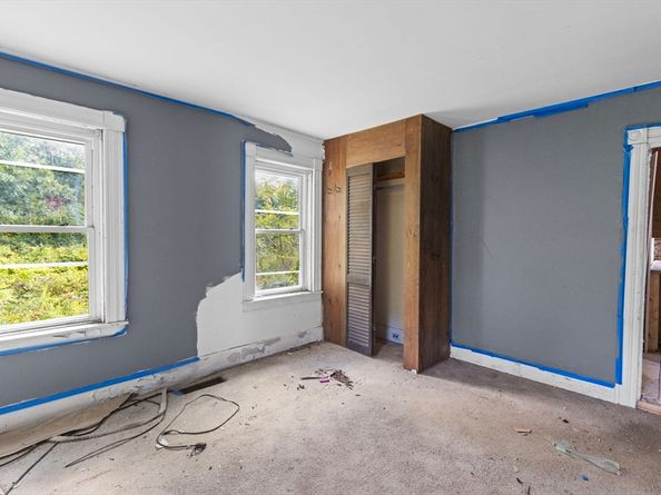 1212 Southbridge Rd, Warren MA 01083