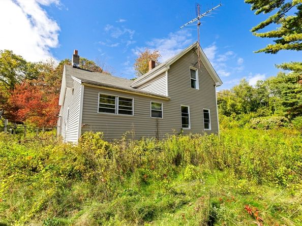 1212 Southbridge Rd, Warren MA 01083