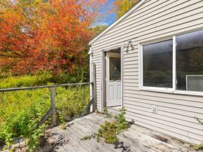 1212 Southbridge Rd, Warren MA 01083