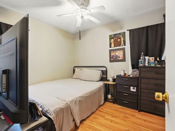 25 Union St, Leominster MA 01453