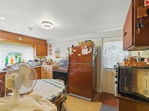 25 Union St, Leominster MA 01453