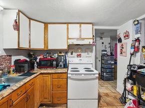 25 Union St, Leominster MA 01453