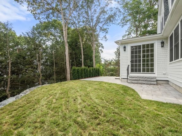 19 Northgate Road, Wellesley MA 02481