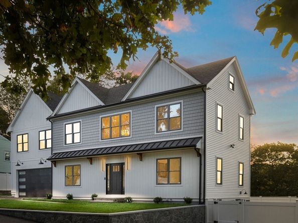 3 Frank St, Woburn MA 01801
