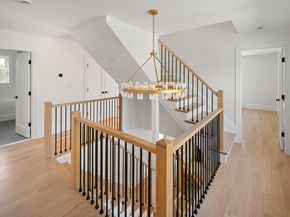 3 Frank St, Woburn MA 01801