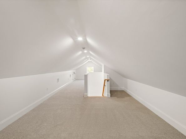 3 Frank St, Woburn MA 01801