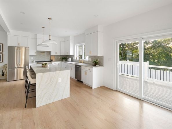 3 Frank St, Woburn MA 01801