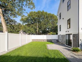 3 Frank St, Woburn MA 01801