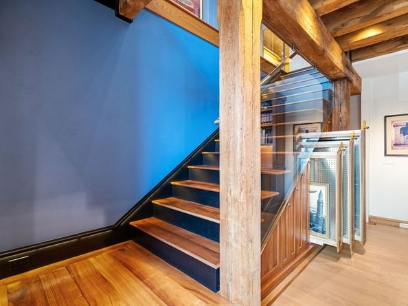 28-32 Atlantic Ave 436, Boston MA 02110