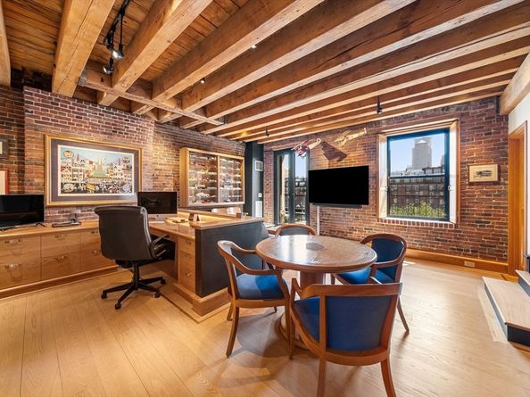 28-32 Atlantic Ave 436, Boston MA 02110