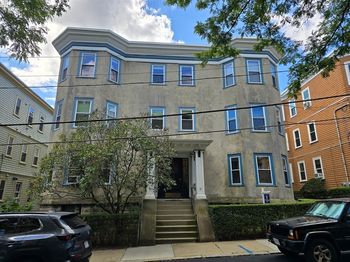 8-10 Chatham St