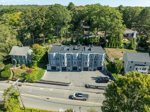 577 Baker Street 577, Boston MA 02132