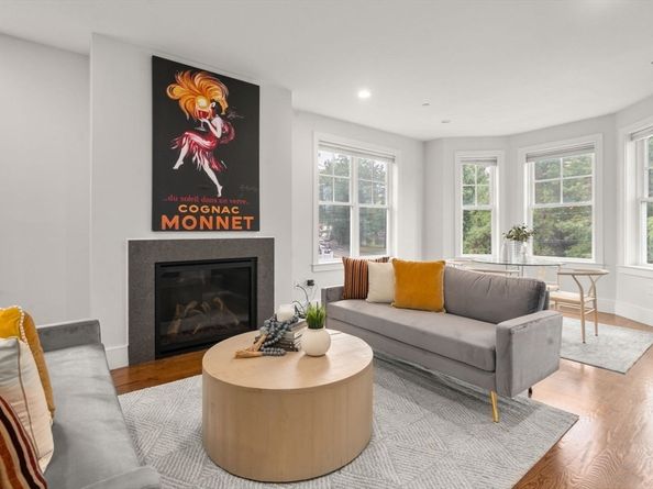 577 Baker Street 577, Boston MA 02132