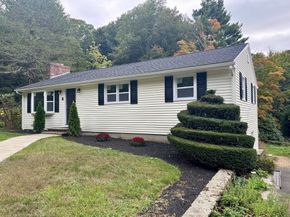 8 Blueberry Lane, Sturbridge MA 01566
