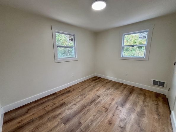 8 Blueberry Lane, Sturbridge MA 01566