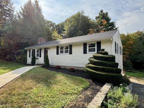 8 Blueberry Lane, Sturbridge MA 01566