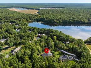 17 Pond Edge Trl, Wareham MA 02571