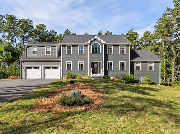 17 Pond Edge Trl, Wareham MA 02571