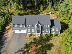 17 Pond Edge Trl, Wareham MA 02571