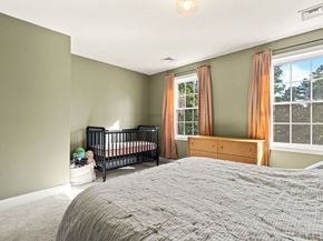 17 Pond Edge Trl, Wareham MA 02571