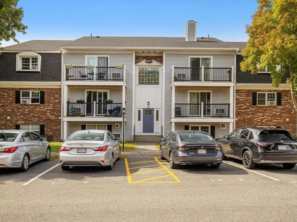 13 Chapel Hill Dr 5, Plymouth MA 02360