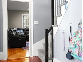 214 Lynn St, Peabody MA 01960
