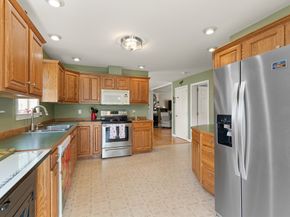 14 Mountain Ash Rd 14, East Bridgewater MA 02333