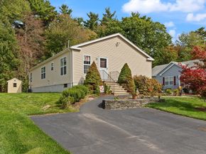 14 Mountain Ash Rd 14, East Bridgewater MA 02333