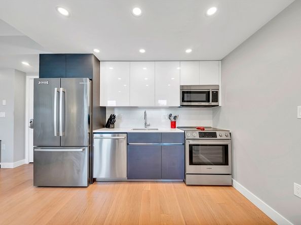 932 Broadway 312, Chelsea MA 02150