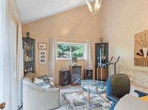 102 Captain Eames Cir 102, Ashland MA 01721