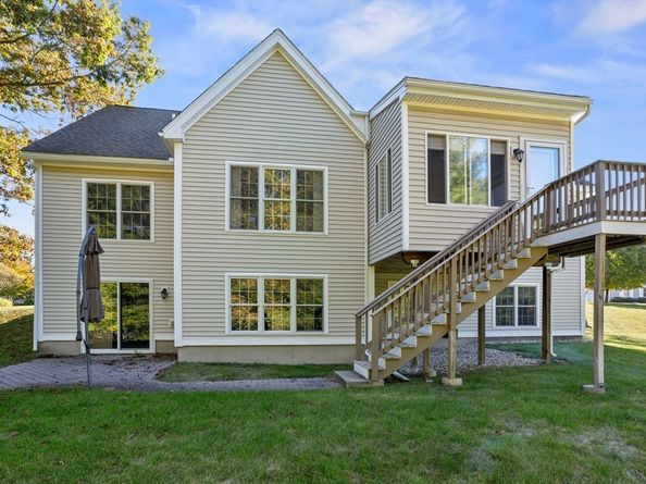 15 Stone Ridge Road 15, Westford MA 01886