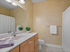 15 Stone Ridge Road 15, Westford MA 01886