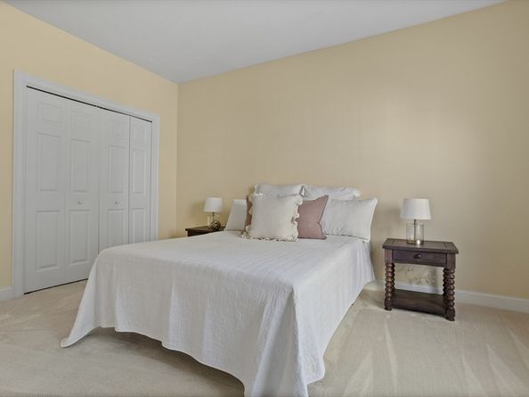 15 Stone Ridge Road 15, Westford MA 01886