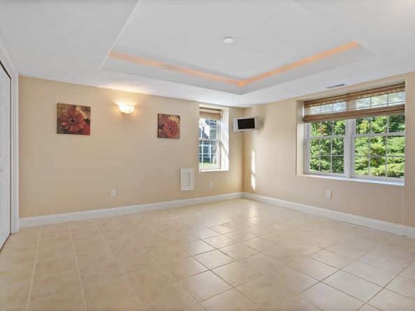 15 Stone Ridge Road 15, Westford MA 01886
