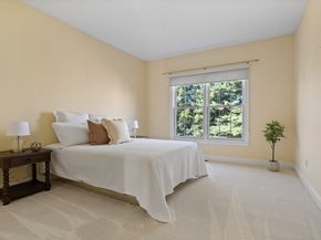 15 Stone Ridge Road 15, Westford MA 01886