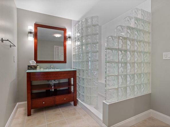15 Stone Ridge Road 15, Westford MA 01886