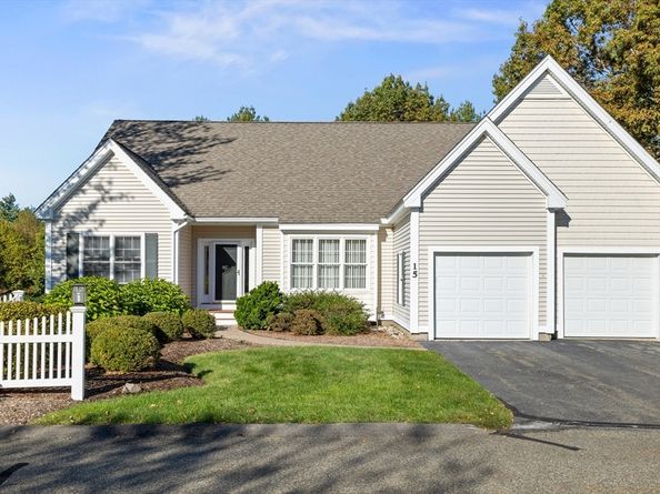15 Stone Ridge Road 15, Westford MA 01886