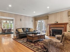 1080 North St, Walpole MA 02081