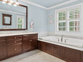 1080 North St, Walpole MA 02081