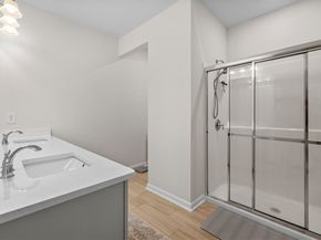 2 Winslow Lane 406, Grafton MA 01536