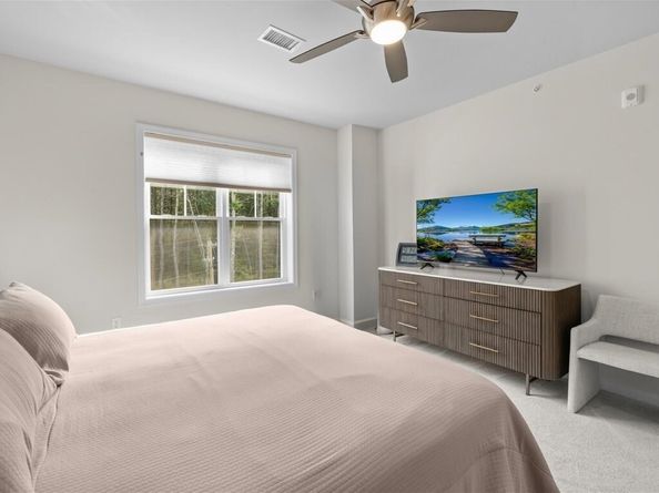 2 Winslow Lane 406, Grafton MA 01536